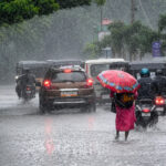 இன்று கனமழை எச்சரிக்கை: தமிழகத்தின் 5 மாவட்டங்களில் இடி, மின்னலுடன் மழை பெய்ய வாய்ப்பு heavy-rain-likely-in-five-districts-of-tamil-nadu-today